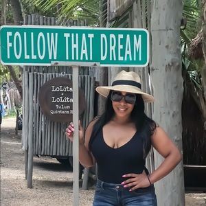 Meet your Posher, Ashlii